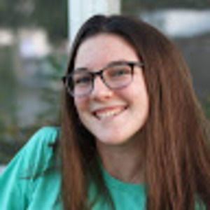 Meet your Posher, Chloe